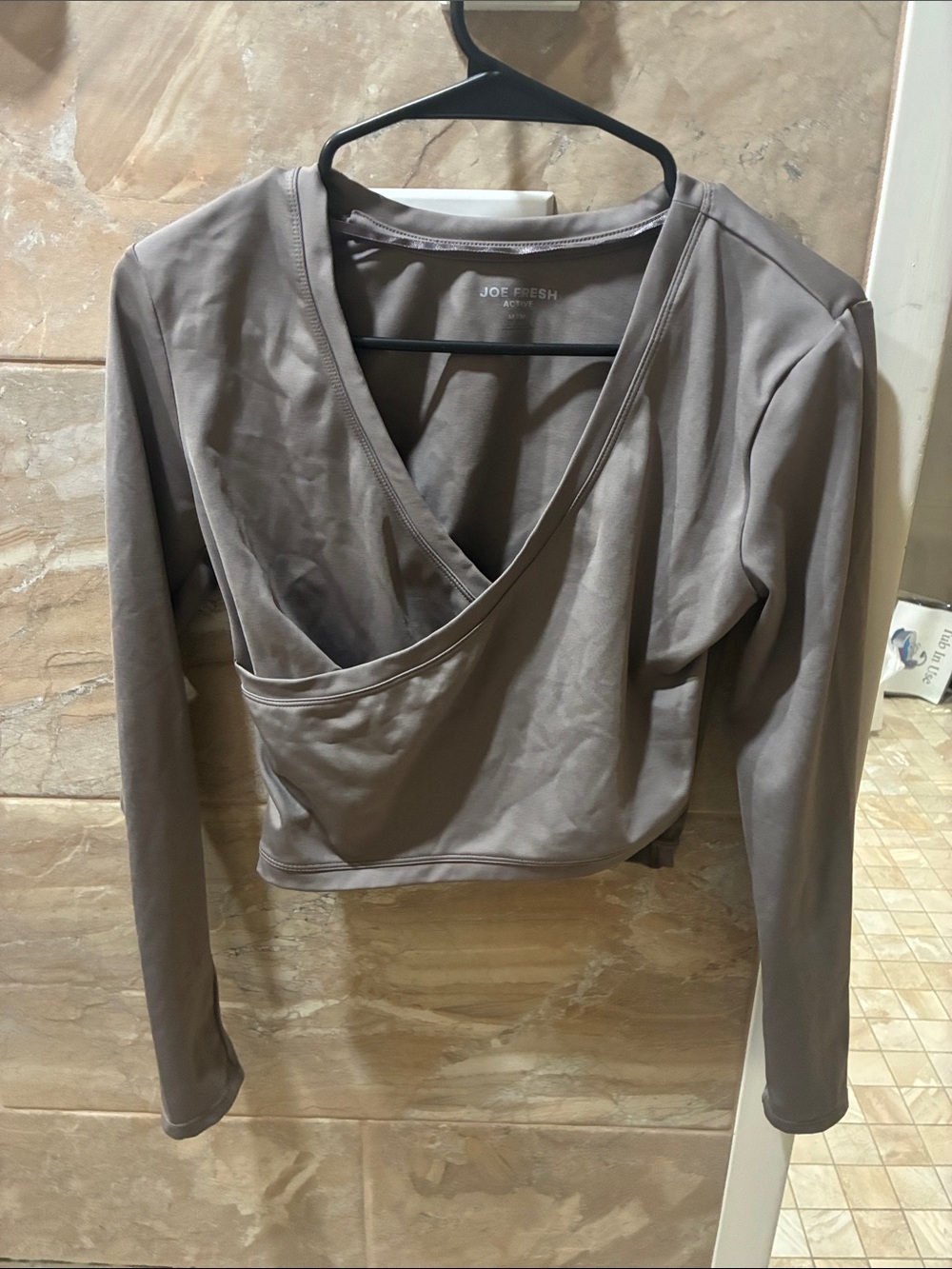 Joe fresh women’s medium long sleeve crop top
